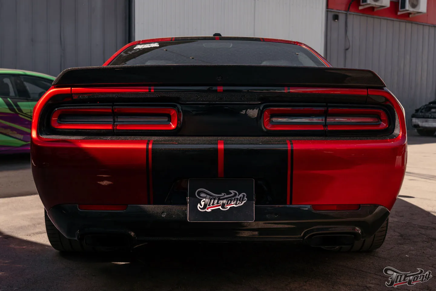 Вспомним большой проект по Dodge Challenger Hellcat?